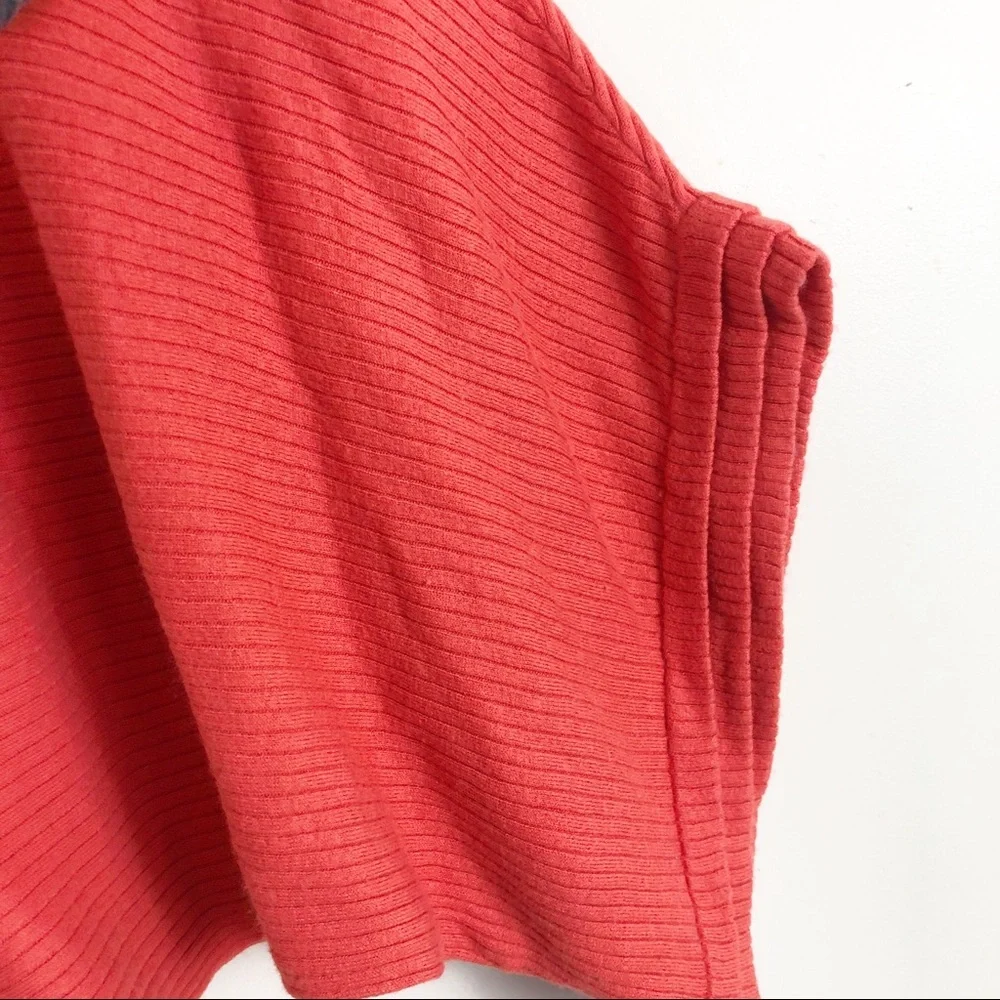FOSSIL Ribbed All In One Sleeve Sweater. - Picture 6 of 7